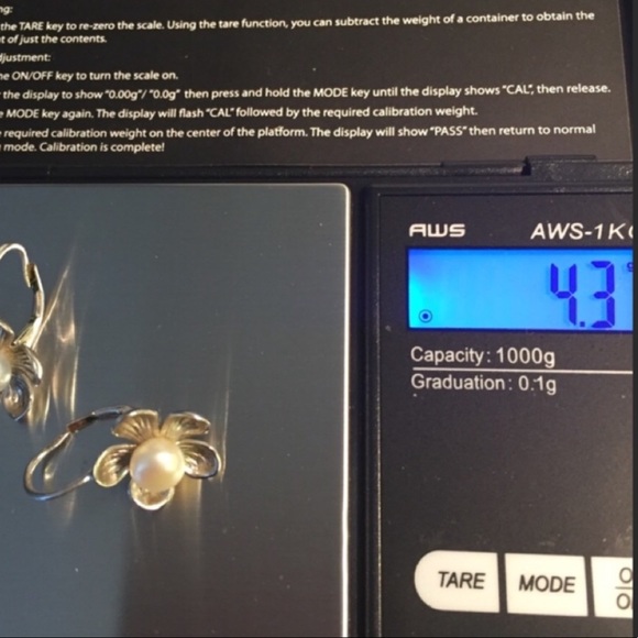 SALE ☄️Solid 14K Gold And Pearl Flower Earrings EC - Picture 3 of 11